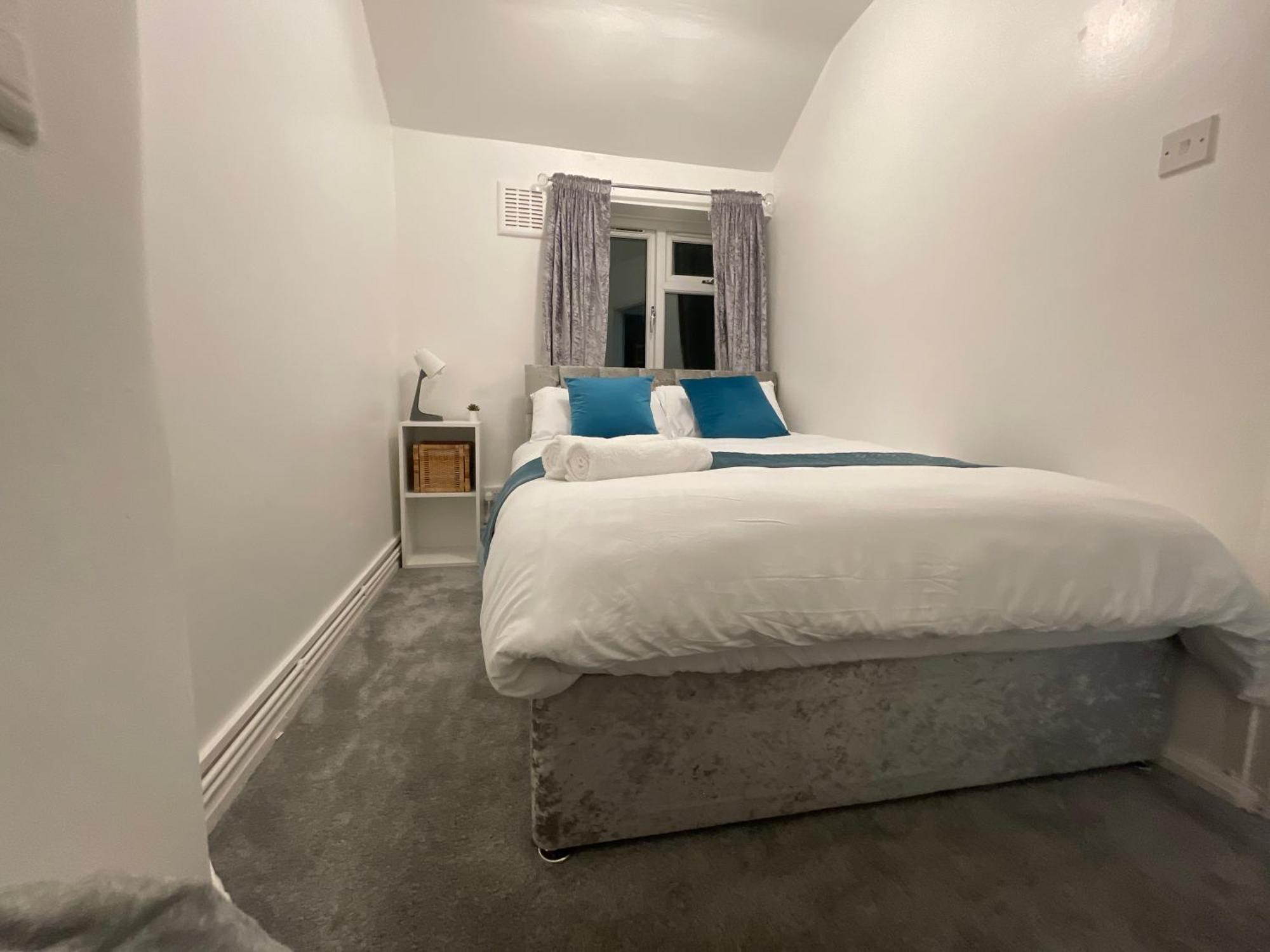 Tooting Lodge London - Cosy 2 Bedroom House With Garden, 5 Mins Walk To Tube Station Екстериор снимка